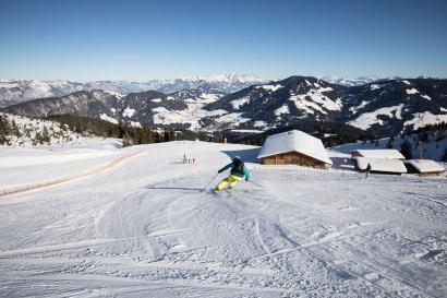 Skifahren-Ski-Juwel-Alpbachtal-Wildschoenau-low.jpg